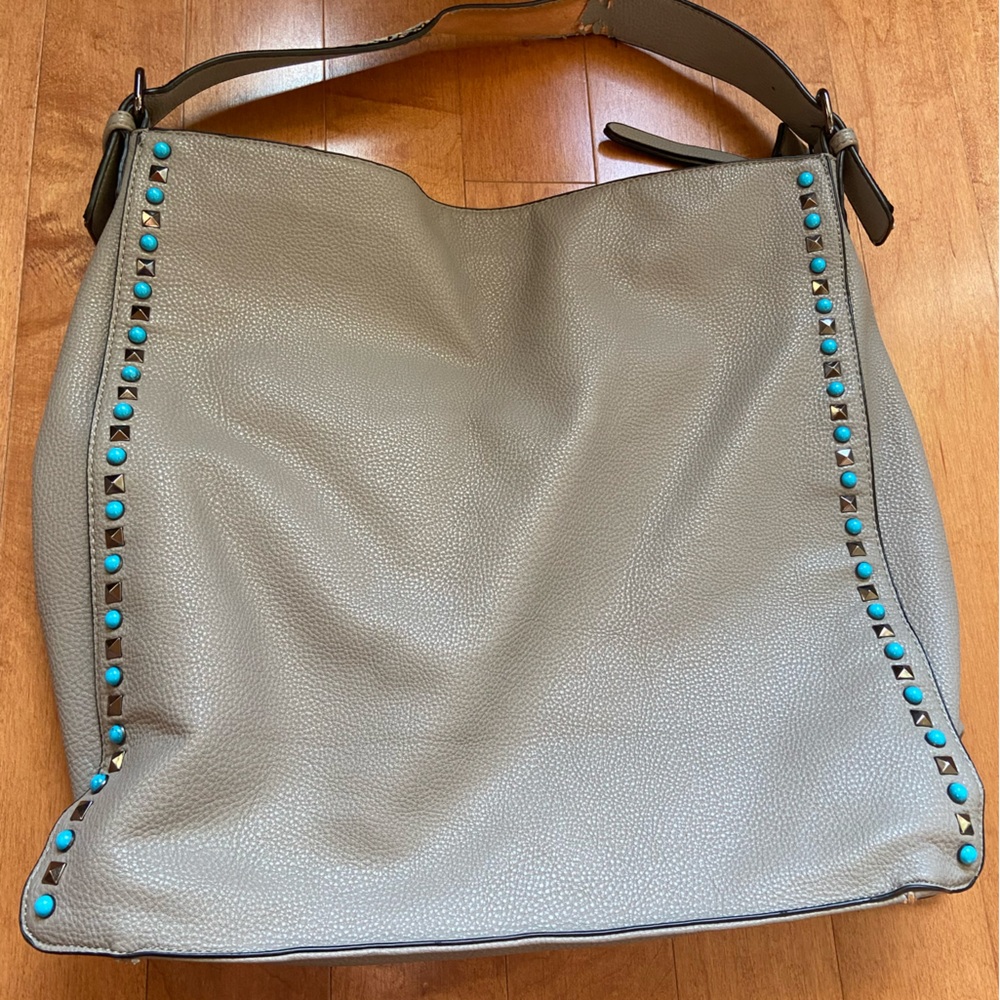 Large Hobo vegan leather bag.